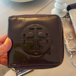 TORY BURCH PURPLE SQUARE WALLET